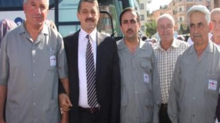 Belediye Başkanı Hacıları Uğurladı