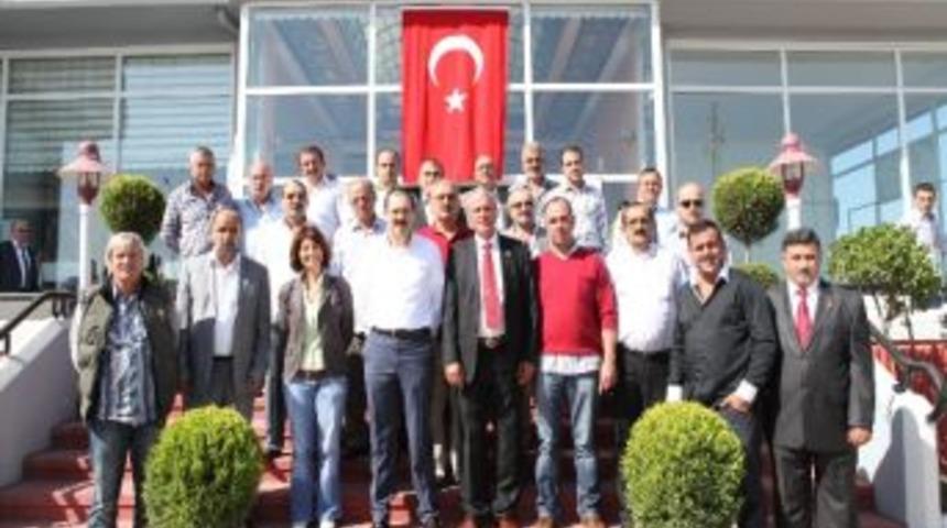 Başiskele Belediye Başkanı Ayaz Muhtarla Bir Araya Geldi