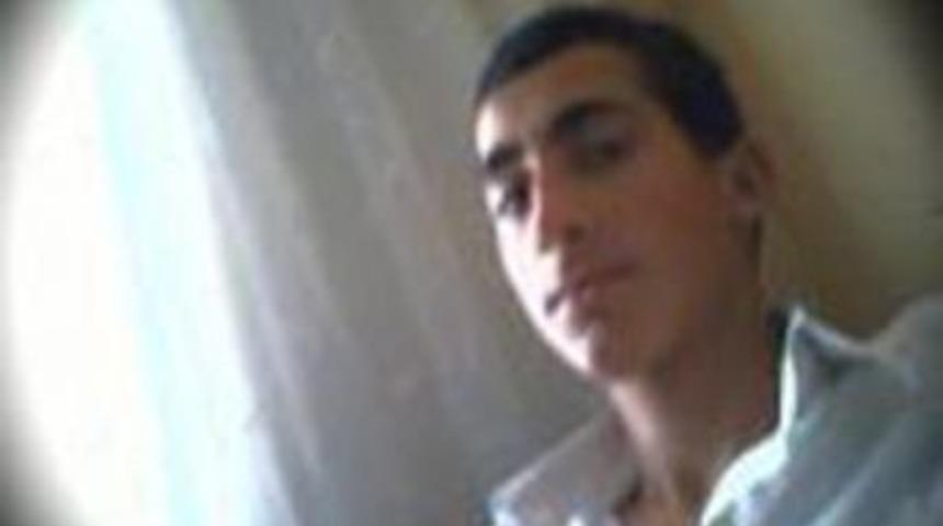 Kaza Ge&ccedil;irene Yardıma Koştu, Oğlunun Cesediyle Karşılaştı