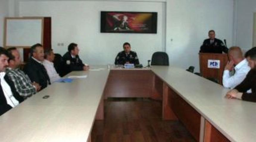 Alaplı'da Servis şof&ouml;rlerine seminer verildi