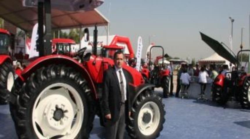 Bursa Tarım Fuarında Trakt&ouml;rlere Yoğun İlgi
