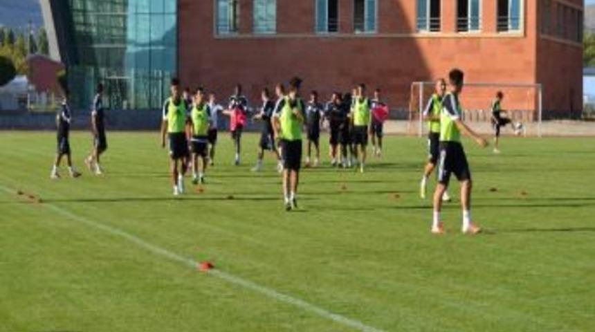 Kayserispor Gen&ccedil;lerbirliği Ma&ccedil;ına Bileniyor