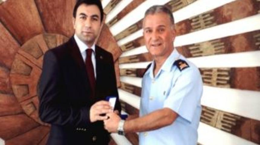 Aslanapa Kaymakamı'ndan Hava Er Eğitim Tugayına Ziyaret