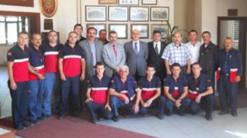 Kamu Sen İl Y&ouml;netimi&rsquo;nden &ldquo;itfaiye Haftası&rdquo; Kutlaması