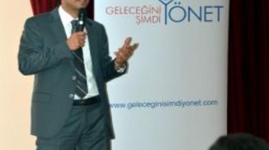 Esog&uuml;'de "geleceğini Şimdi Y&ouml;net" Semineri Yapıldı