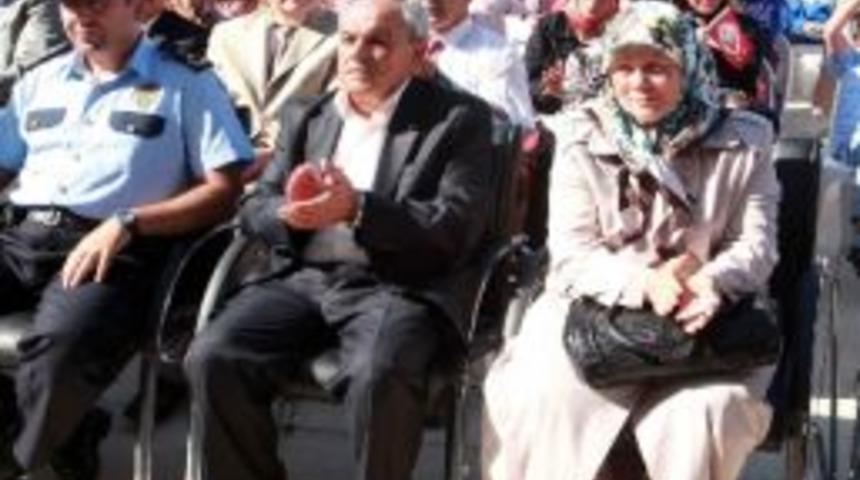 Şehit H&uuml;seyin G&uuml;ldal&rsquo;ın İsmi Okula Verildi