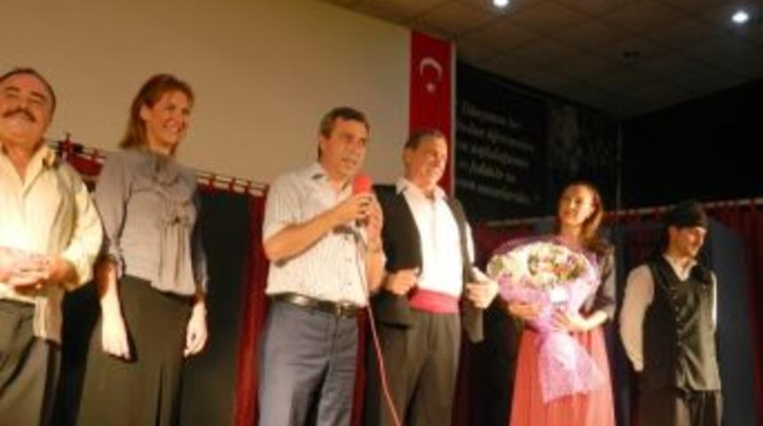 &ldquo;bir Garip Adem &ldquo;hayrabolu&rsquo;da Sahnelendi