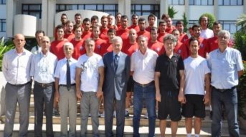 Salihli Belediyespor İlk Ma&ccedil;ına &Ccedil;ıkıyor