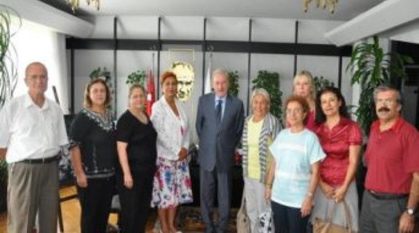 Cumhuriyet Kadınları Başkan Okay&rsquo;ı Ziyaret Etti