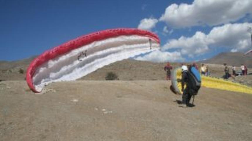 Yama&ccedil; Paraş&uuml;t&uuml; Şampiyonası Sona Erdi