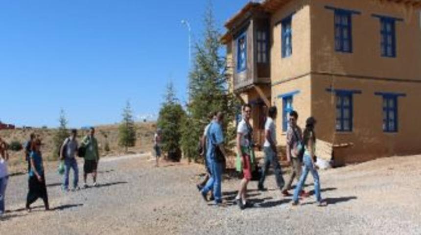 Ş&uuml;kran K&ouml;y&uuml;'nde Arap Baharı