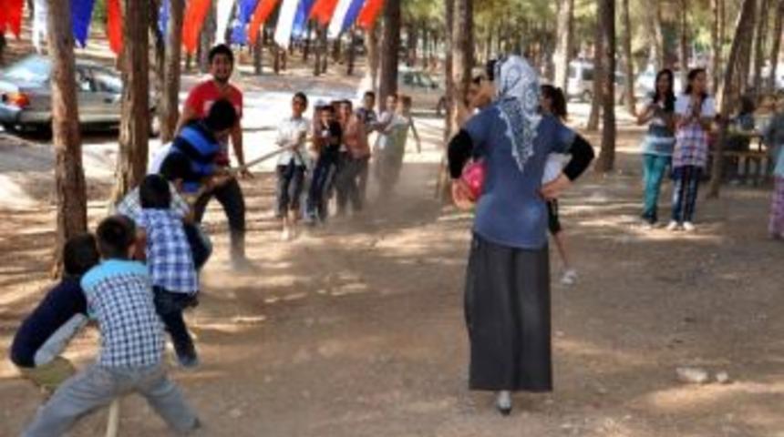 Şahinbey Toy Projesi Kursiyerleri Ve Aileleri Piknikte Eğlendi