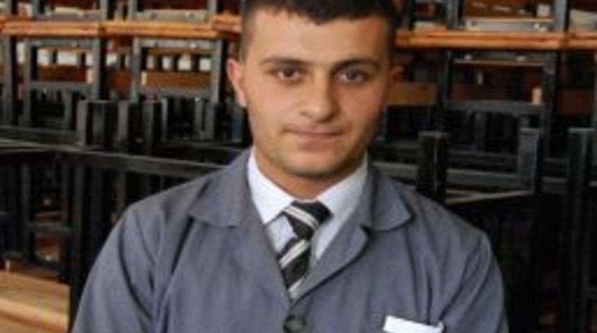 Lise Değil Sanki Fabrika