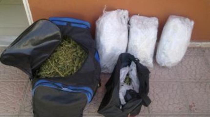 Bagajdan 11,5 Kilo Esrar &Ccedil;ıktı