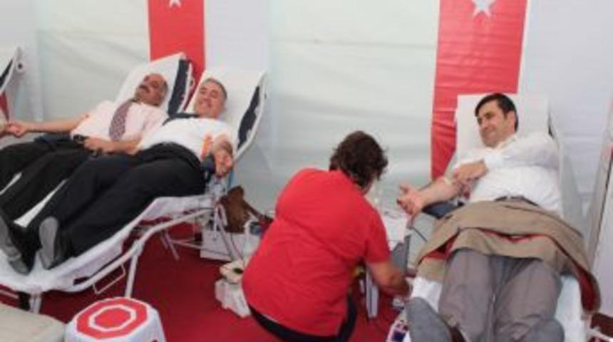Kızılay&rsquo;ın Kan Bağışı Kampanyasına Sarı&ccedil;am&rsquo;dan Destek