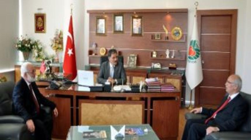 Malatya M&uuml;ft&uuml;s&uuml;&rsquo;nden Başkan Ahmet &Ccedil;akır&rsquo;a Ziyaret