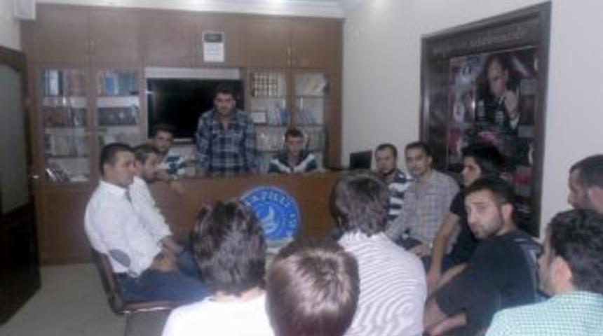 &Uuml;niversiteli Gen&ccedil;ler &Uuml;lk&uuml; Ocağında Buluştu