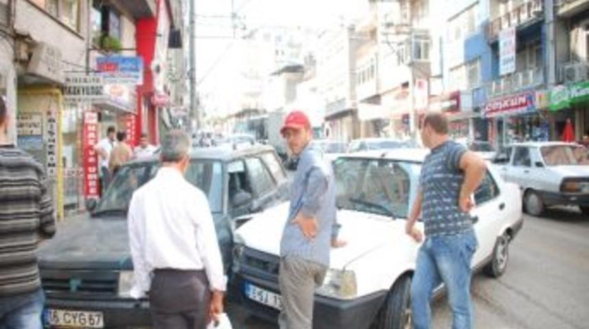 Bursa&rsquo;da İlgin&ccedil; Trafik Kazaları