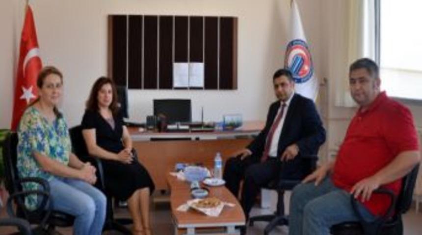 Rekt&ouml;r La&ccedil;iner Lapseki&rsquo;de