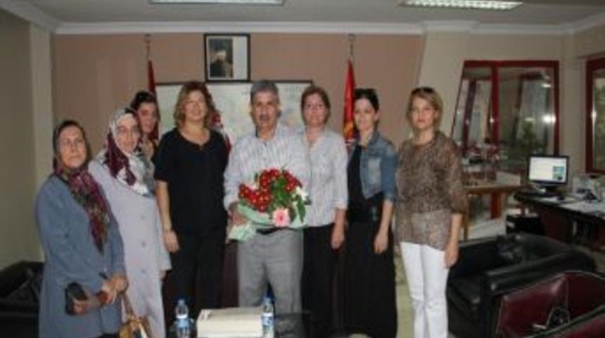 Ak Parti'li Kadınlardan İtfaiye Teşkilatına Ziyaret