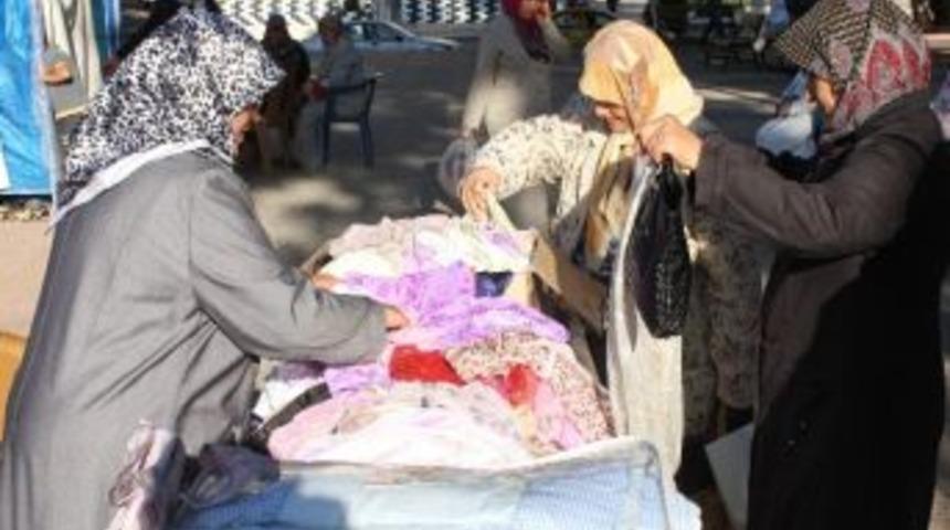 Fakir &Ouml;ğrenciler Yararına Kermes D&uuml;zenledi