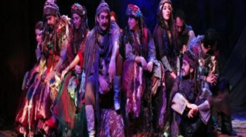 Erzurum Devlet Tiyatrosu 2 Ekim&rsquo;de Perdelerini A&ccedil;ıyor