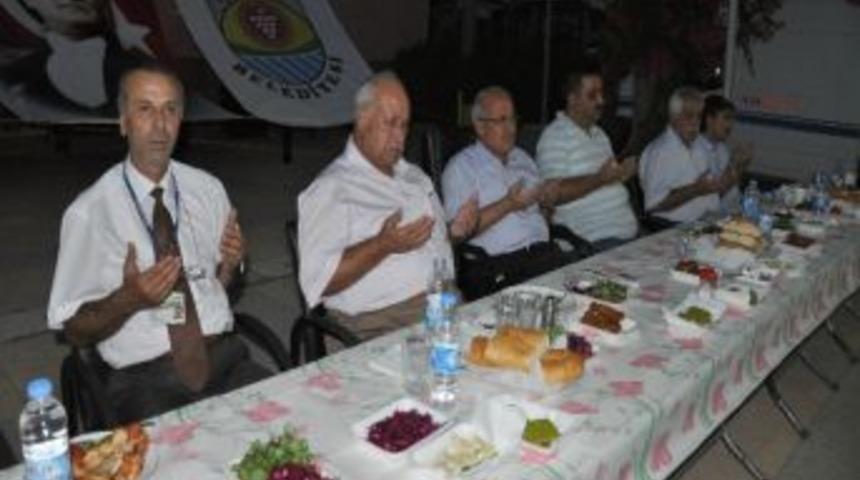 Tarsus&rsquo;ta İtfaiyeciler Dualarla Anıldı