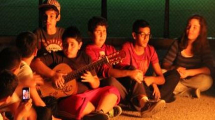 Yeni Öğretim Yılına Çadırda 'merhaba' Dediler