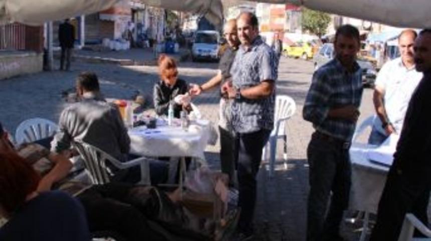&Ccedil;ıldır'da Kan Bağışına Yoğun İlgi
