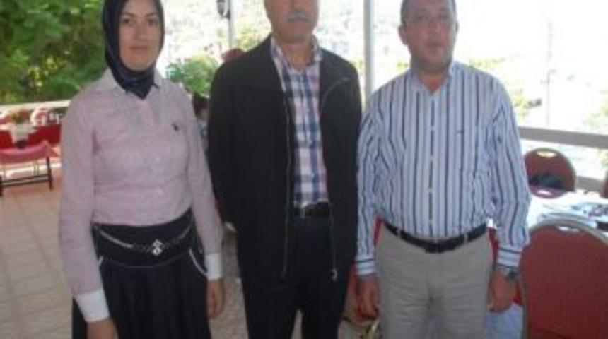 Ak Parti'li Boğa Fethiyelilerle Buluştu