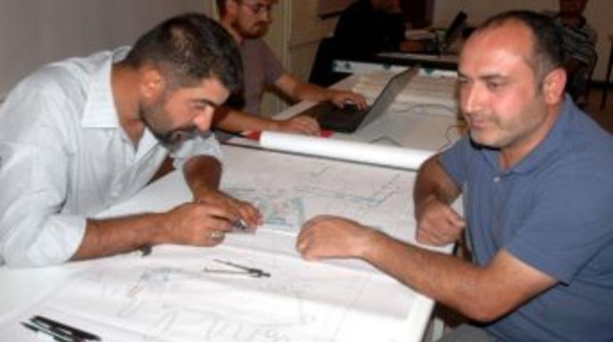 Van Kalesi'ndeki Kazı &Ccedil;alışmaları