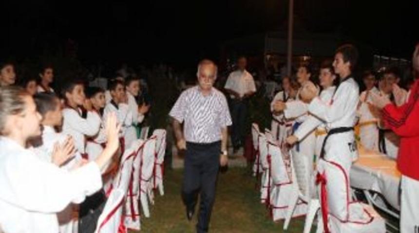 Bayraklı Belediyesi Gen&ccedil;lik Ve Spor Kul&uuml;b&uuml; Sezona G&ouml;rkemli Bir A&ccedil;ılışla Merhaba Dedi