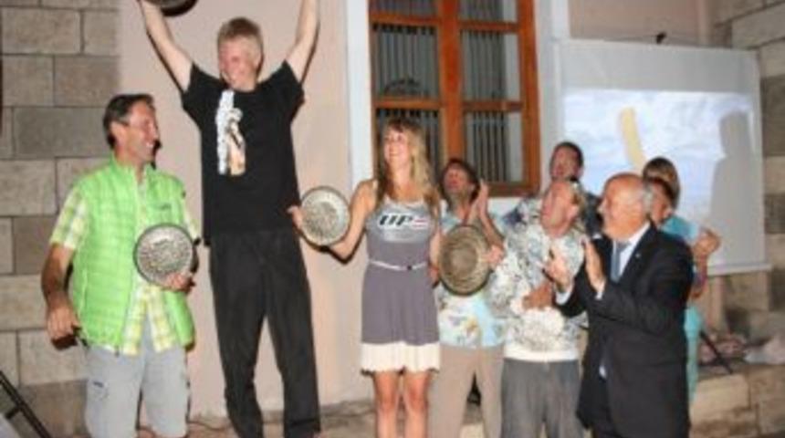 Belediye Spor Kulübünden Yamaç Paraşütünde Derece