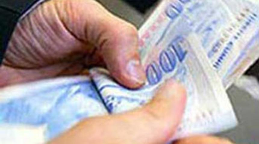 Asgari &uuml;cret d&uuml;ş&uuml;yor mu?