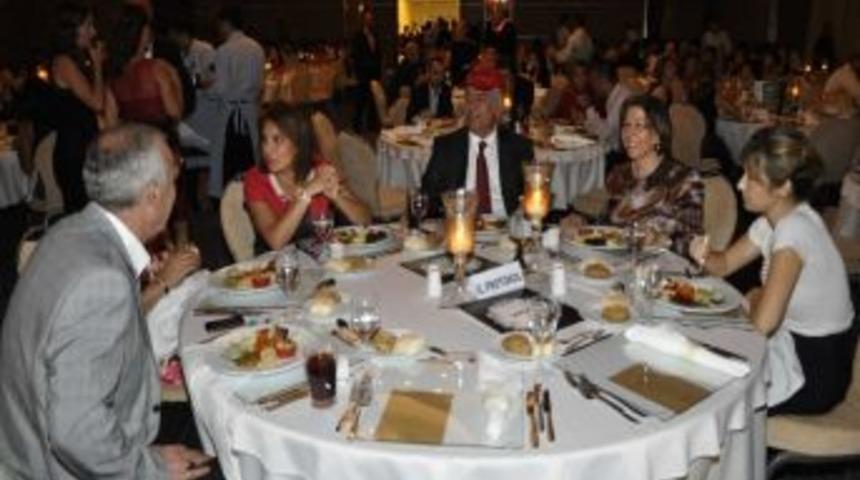 Kuşadası Akut&rsquo;un Etkinliğinde Buluştu