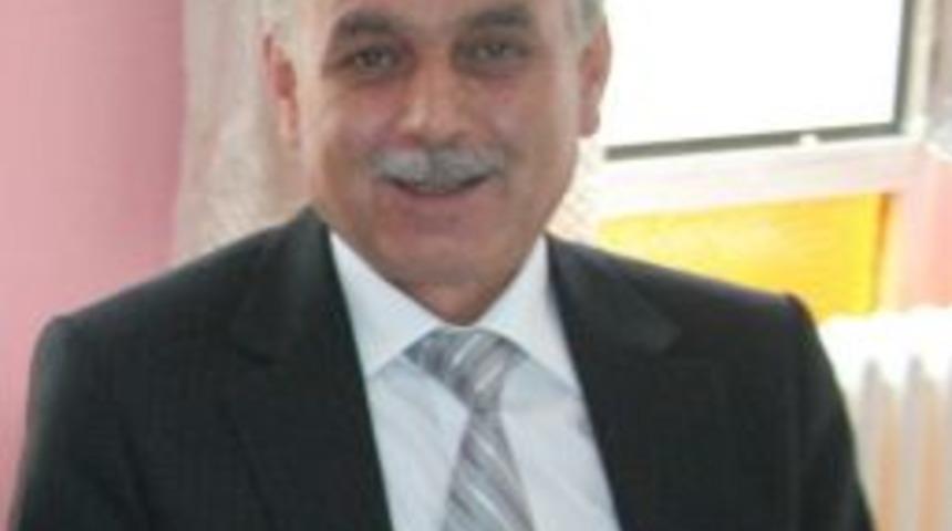 Uzunk&ouml;pr&uuml;'den 1 Otob&uuml;s Ve 8 &Ouml;zel Otomobil Dolusu Partili Kongreye Katılmak İ&ccedil;in Ankara'ya Gitti.