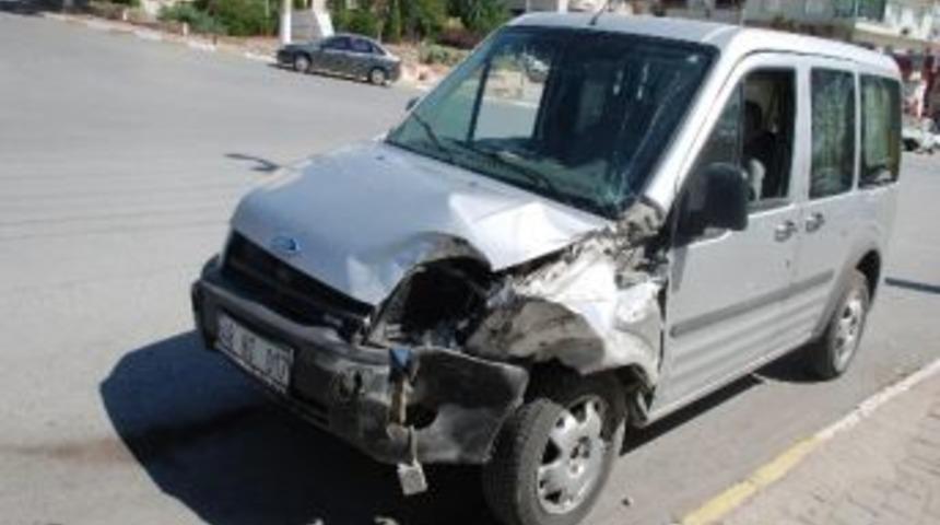 Kazadan Sonra Ka&ccedil;an S&uuml;r&uuml;c&uuml; Beş Dakikada Yakalandı