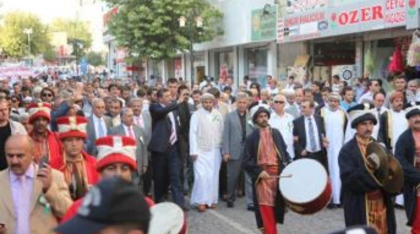 Urfa'da İyiliğin Kalbine Y&uuml;r&uuml;d&uuml;ler