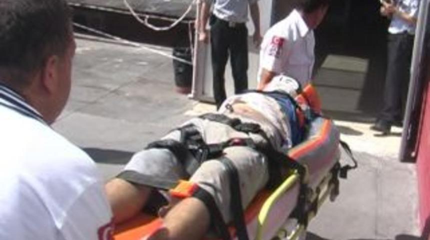 Motosiklet Kazası:1 &Ouml;l&uuml; 3 Yaralı