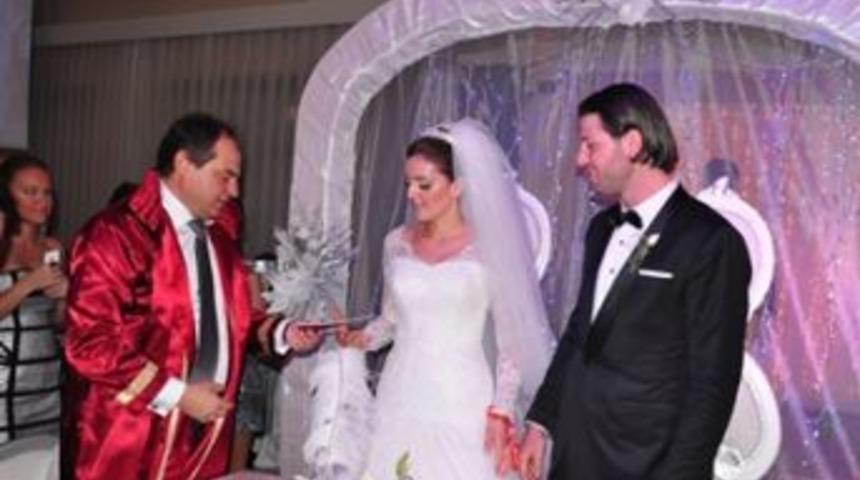 Nikahı Başkan Dalgı&ccedil; Kıydı