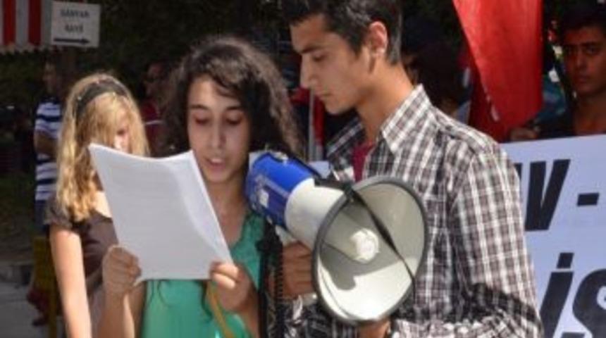 Dev-lis, &Ouml;sym Başkanını İstifaya &Ccedil;ağırdı