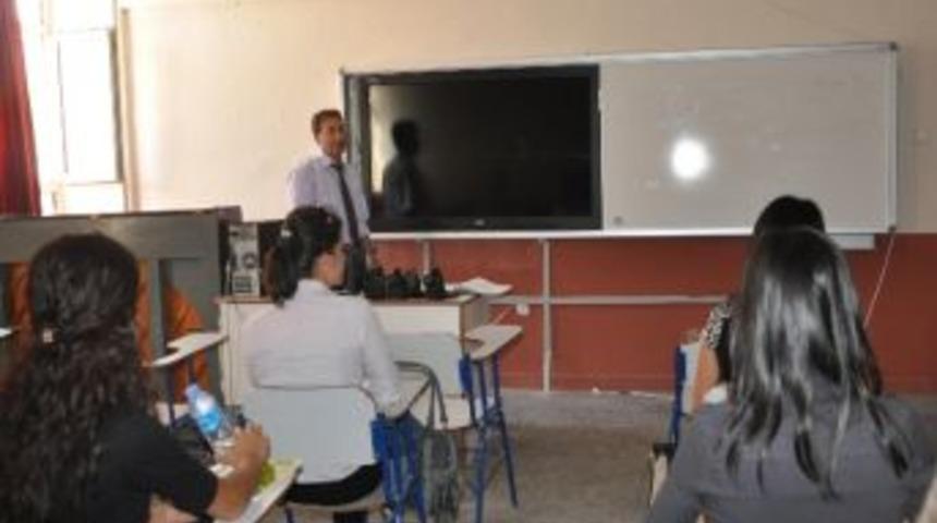 Stajer Öğretmenlere Temel Eğitim Kursu