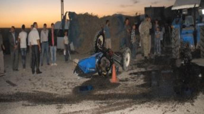 Muş&rsquo;ta Trafik Kazası: 1 &Ouml;l&uuml;, 2 Yaralı