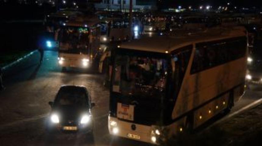 Ak Parti İstanbul Teşkilatı Konreye 150 Otob&uuml;sle Gitti