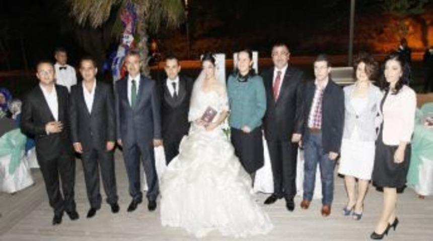 Başkan K&ouml;şker Basın B&uuml;rosu &Ccedil;alışanının Nikahını Kıydı