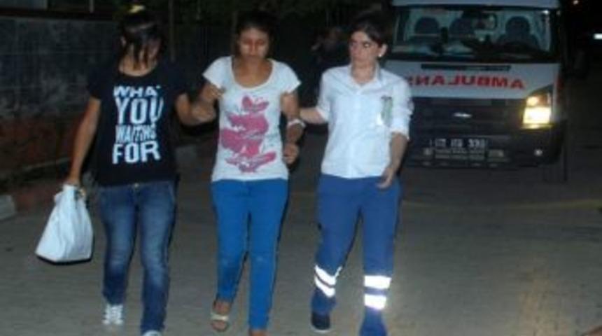 Adıyaman&rsquo;da İki Otomobil &Ccedil;arpıştı: 4 Yaralı