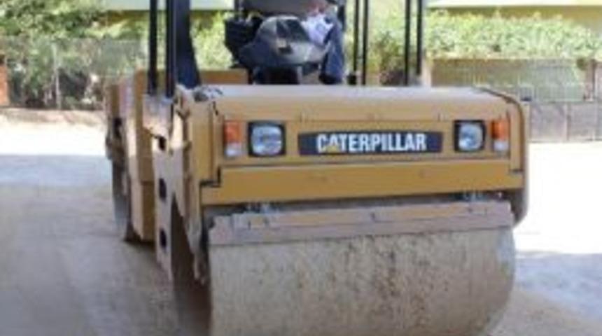 Sarı&ccedil;am'da Yol &Ccedil;alışmaları