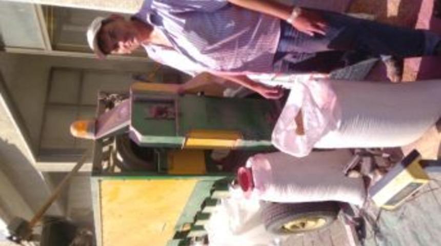 &ldquo;temizlenerek İla&ccedil;lanan Tohumluklar &Ccedil;ift&ccedil;ilerimizin Y&uuml;z&uuml;n&uuml; G&uuml;ld&uuml;r&uuml;yor.&rdquo;