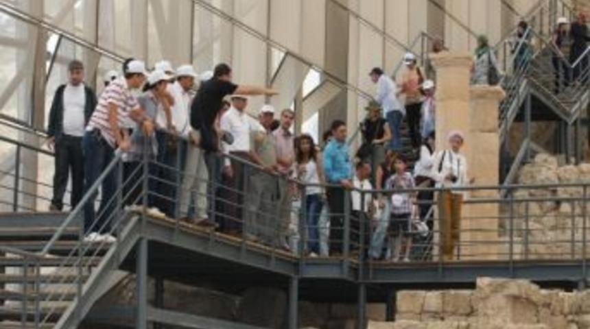 Offshore Yarışlarının Yapıldığı Zeugma Ziyaret&ccedil;i Akınına Uğradı