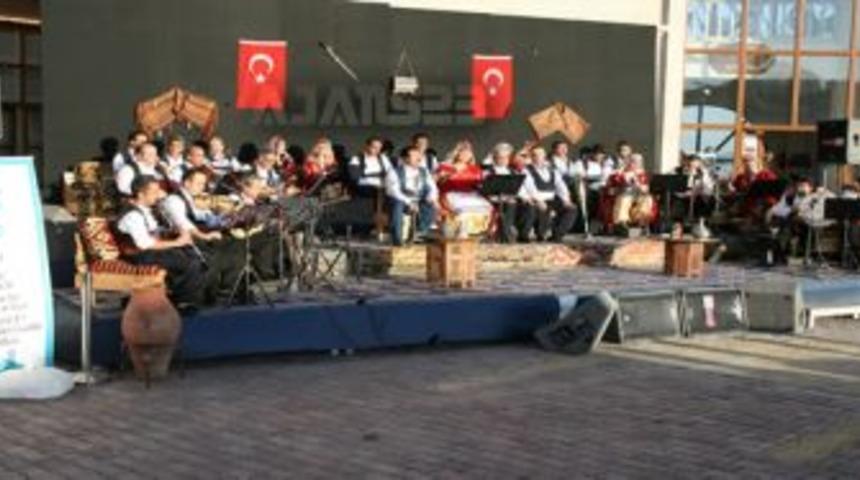 Harput Musikisi Konser Verdi